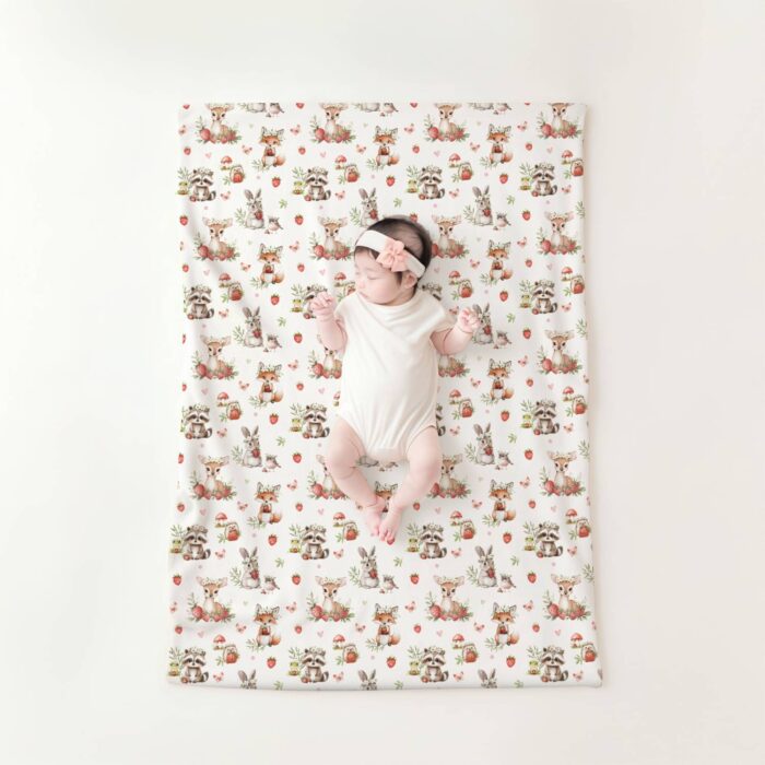 Tissu Exclusif Animaux de la Foret Fraises, 11 tissus au choix – Image 3